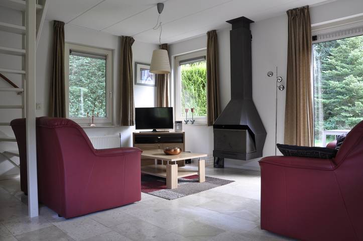 Bungalow für 6 Personen, mit Terrasse und Balkon/Terrasse in Friesland - 2