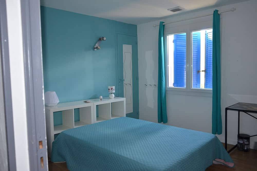 Villa Sous Le Chant Des Cigales in Guzargues, Montpellier region