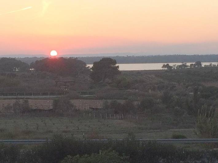 Vakantieappartement voor 2 personen, with uitzicht op het meer and terras as well as uitzicht in La Mata