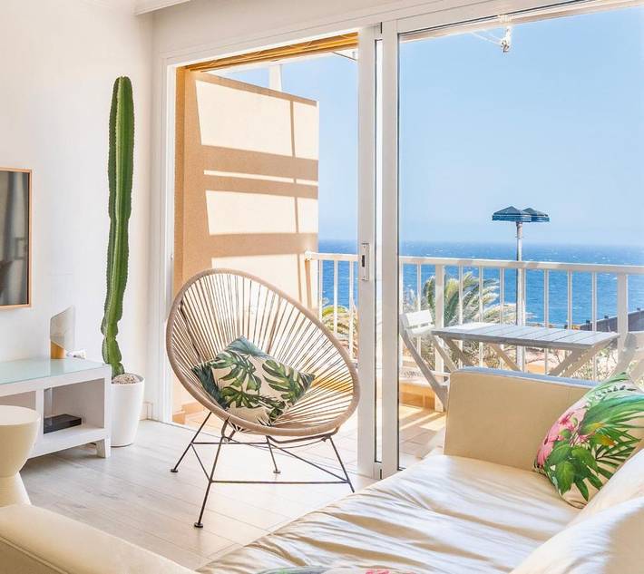 Apartamento para 4 personas, con terraza y vistas además de piscina para niños y piscina, Se admiten mascotas en Porís de Abona