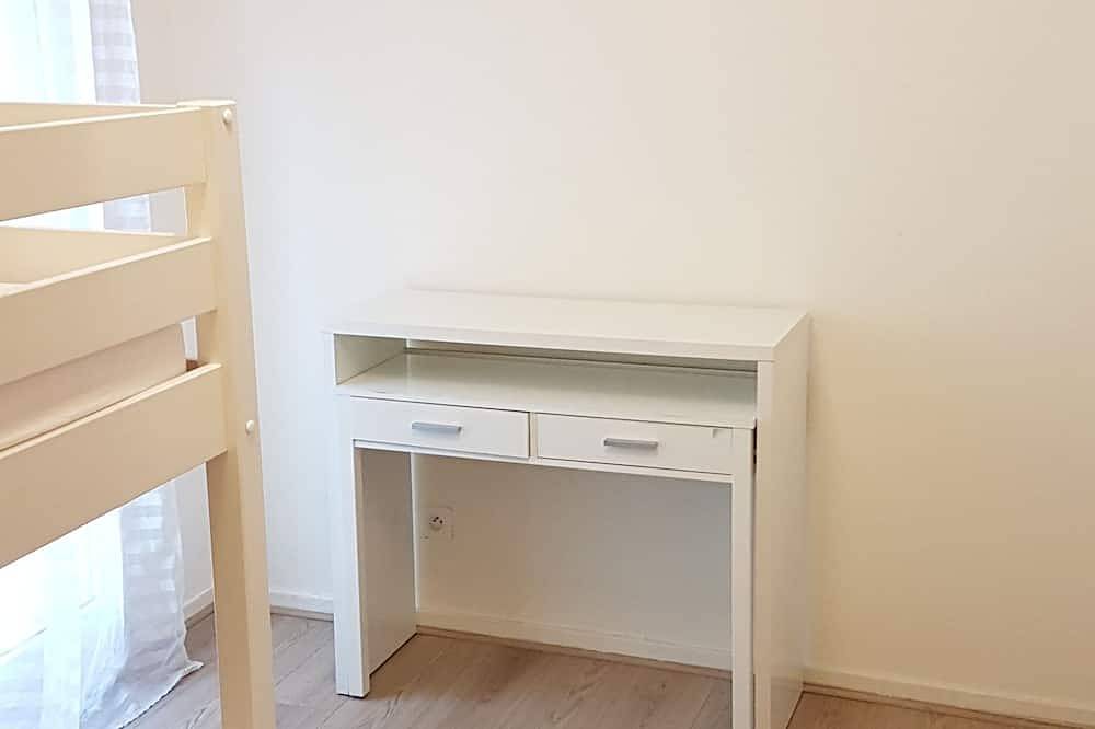 Appartement entier, Logement tout confort 70 m2 avec terrasse à Lyon in Vénissieux, Rhône