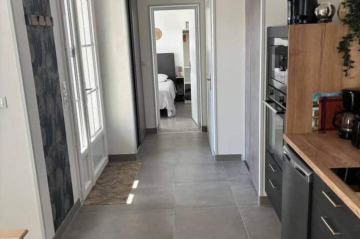 \"Chez Céline et Frédéric\" : house n°2 / T2 37m2 in Rochefort, Region de Rochefort