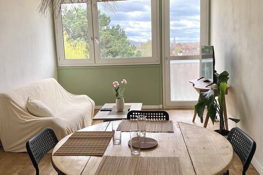 Appartement entier, Appart 4 pax face au métro • parking gratuit • 2 chambres • résidence très calme in Lomme, Lille