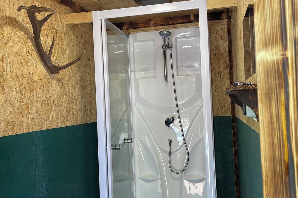 3 Wohnmobilstellplatze mit Dusche, Toilette, Ström und Wasser und Entleeren Chem in Stall, Bezirk Spittal an der Drau