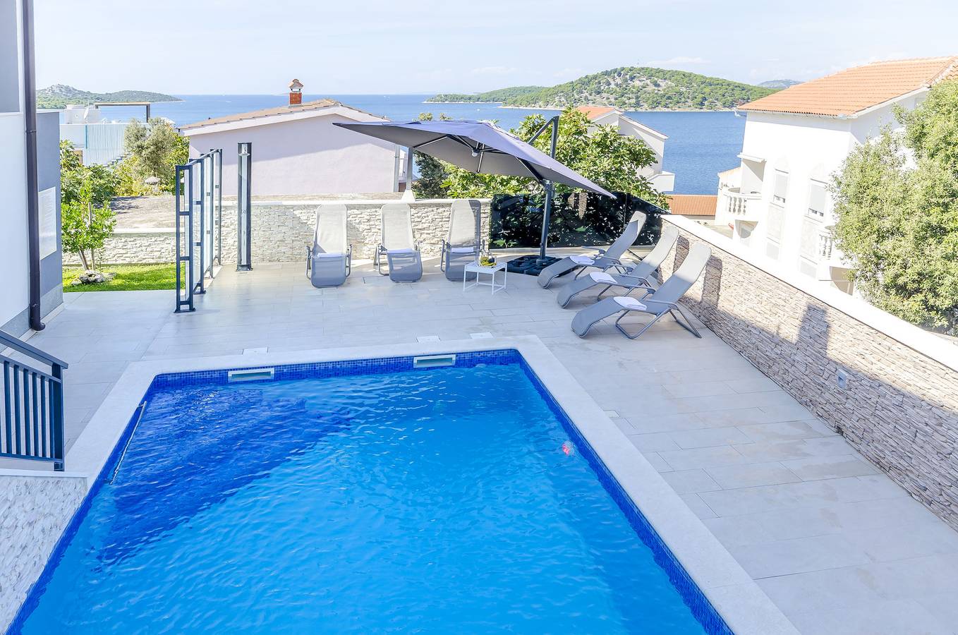 Appartamento vacanze a Razanj a partire da 122€ a notte