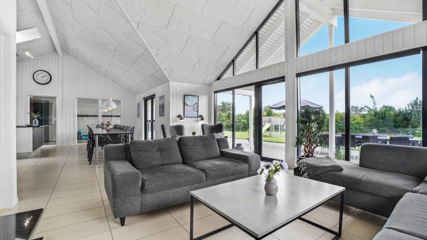 Ferienhaus für 18 Personen, mit Sauna und Garten sowie Terrasse in Tisvilde - 4