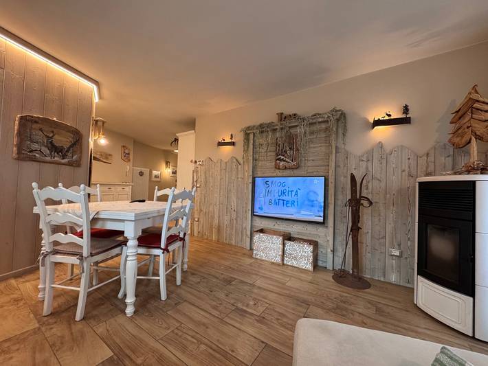 Gîte pour 5 personnes, avec balcon à Carisolo - 2