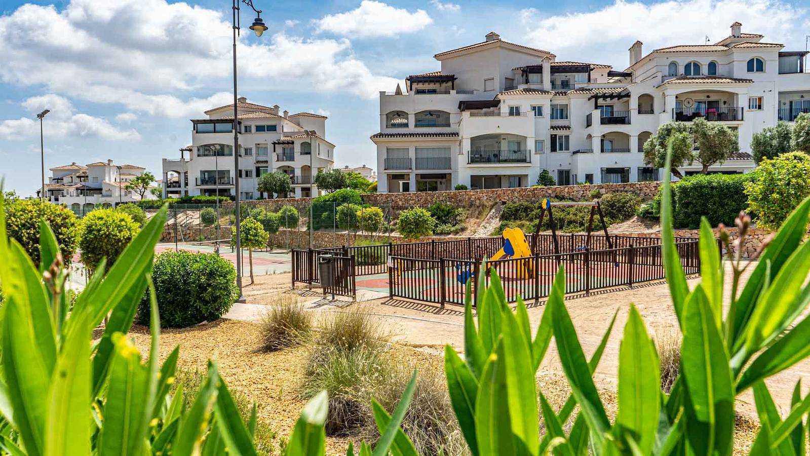 Apartamento entero, Apartamento 'Atlantico - Golf and Sun Holiday' con vistas a la montaña, Wi-Fi y aire acondicionado in Murcia , Interior de Murcia