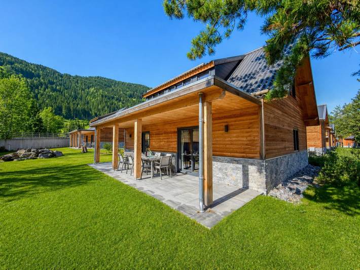 Chalet für 8 Personen, mit Garten