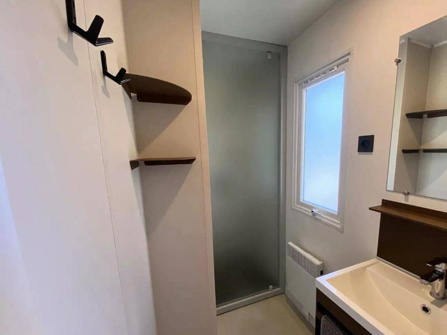 Camping Le Colomba - Mobilhome 4 personas - 3 Habitaciones 4 Personas Aire Acondicionado + Tv in Olmeto, Distrito de Sartène