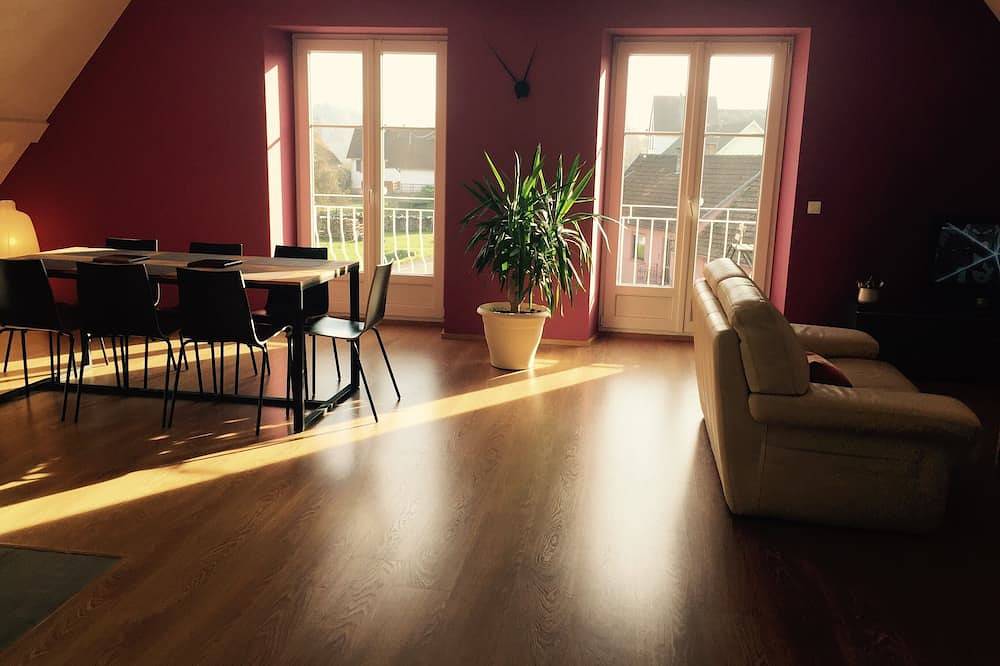 Apartamento entero, Amueblada 4 pers. 100m² Nueva Ultra equipado con todas las comodidades in Dambach, Alsacia del Norte