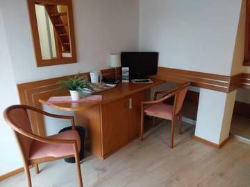 Cottage pour 2 personnes, avec terrasse et jardin à Sopron