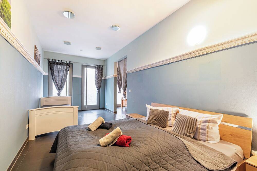 Ganze Wohnung, Bacharach Old Town – Bike & Hike Apt, up to 6 • Castle View • Rhine & Loreley in Bacharach, Mittelrhein