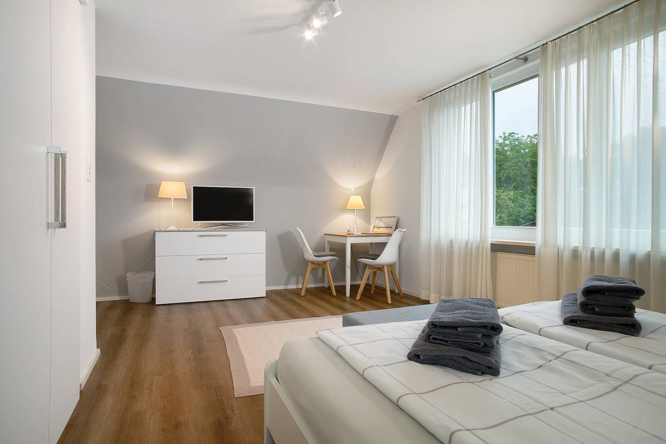 Ferienwohnung 'Doppelzimmer' mit Gemeinschaftsgarten und Wi-Fi in Unteruhldingen, Uhldingen-Mühlhofen