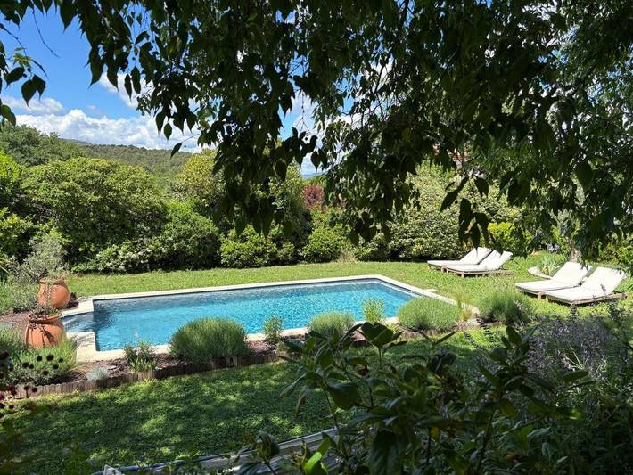 Location de vacances pour 4 personnes, avec Terrasse ainsi que Jardin et Piscine à Le Puy-Sainte-Réparade - 4