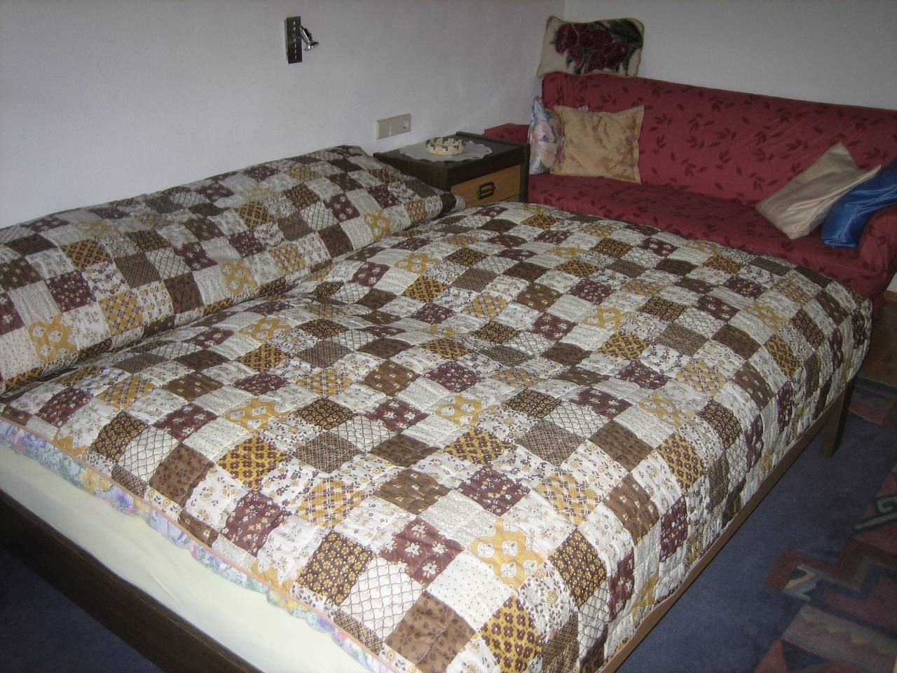 Ganze Ferienwohnung, Beim Christal - Drei-Raum-Ferienwohnung 65qm, Dusche/Wc, 2 Extra-Schlafzimmer, Küche, Balkon in Reit im Winkl, Bayerische Alpen