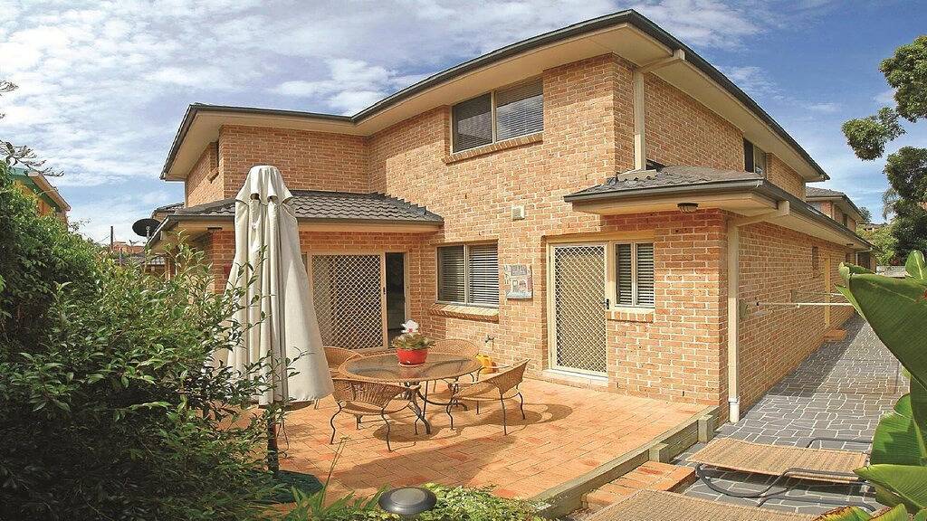 450M Flache Wanderung Zum Strand, Den Geschäften Und Den Cafes in Terrigal, New South Wales