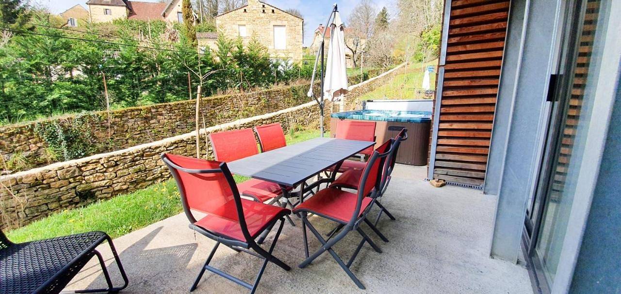 Three-Bedroom Villa in Sarlat-la-Canéda, Périgord Noir