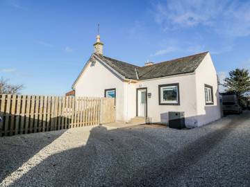 Log Cabin for 4 People in Ayrshire, Lowlands, Photo 1