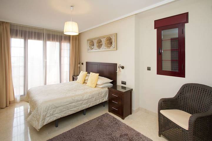 Ganze Wohnung, Luxus-Apartment mit herrlichem Meer- und Bergblick in Ojén, Sierra de las Nieves
