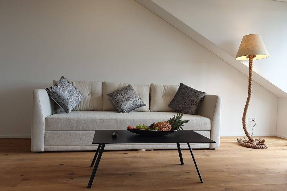 Ganze Wohnung, Exklusive Wohnung im Dachgeschoss in Subingen, Kanton Solothurn