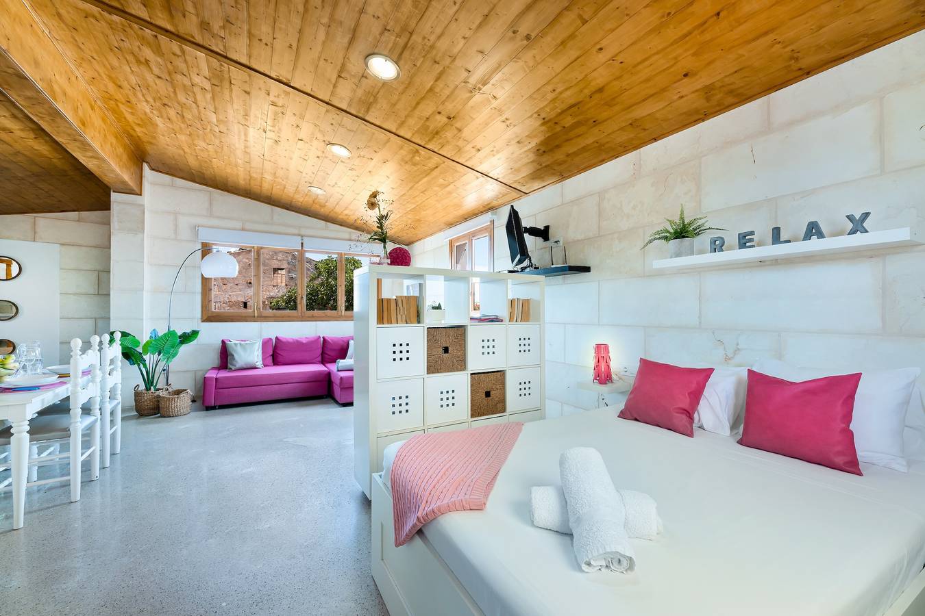 Vakantiehuis "Biniaco" met privé zwembad, 2 privé terrassen & Wi-Fi, foto 14