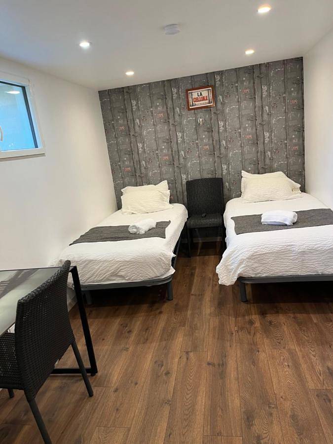 Location de vacances pour 2 personnes, avec terrasse et vue à Saint-Chély-d'Aubrac - 2