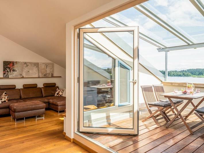 Ferienhaus für 4 Personen, mit Terrasse und Seeblick - 1