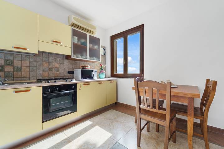 Entire apartment, La Pineta Apartment – Quiet, Central, Near Pine Forest, Sleeps 6 in Sant'Antioco City, Sant'Antioco