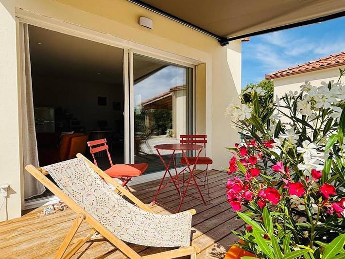 Location de vacances pour 2 personnes, avec terrasse et vue à Saint-Pierre-Lafeuille - 3