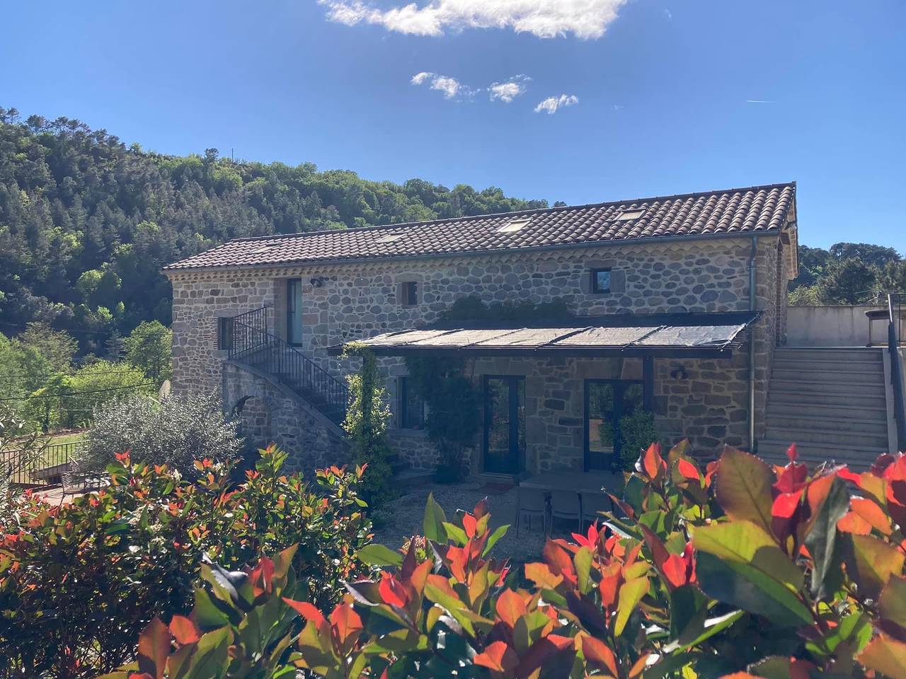 Gîte pour 18 personnes avec piscine in Chambonas, Parc naturel régional des Monts d'Ardèche