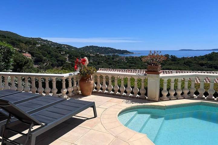 Maison de vacances pour 6 personnes, avec balcon et jardin dans Cavalière