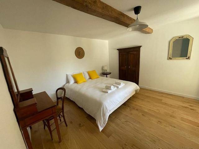 Le Lodge des Loges - Grand Gîte 13 personnes 5 chambres au coeur du Beaujolais in Le Perréon, Beaujolais