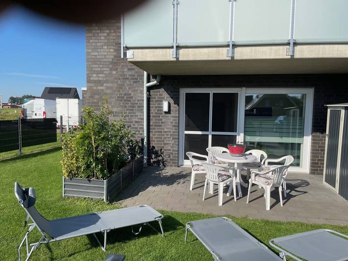 Ganze Ferienwohnung, Ruhig gelegene Eg-Neubauwohnung  & Garten, überdachte Terrasse, Insektenschutz, Fußbodenheizung, Ebk für max. 7 Personen in Südlohn, Kreis Borken