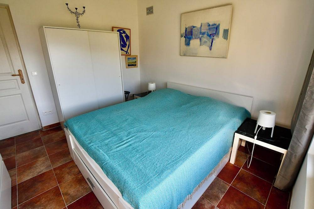 La Petite Cavales, Maison de Charme en Plein Coeur du Luberon in Saint-Martin-de-Castillon, Regionaler Naturpark Luberon