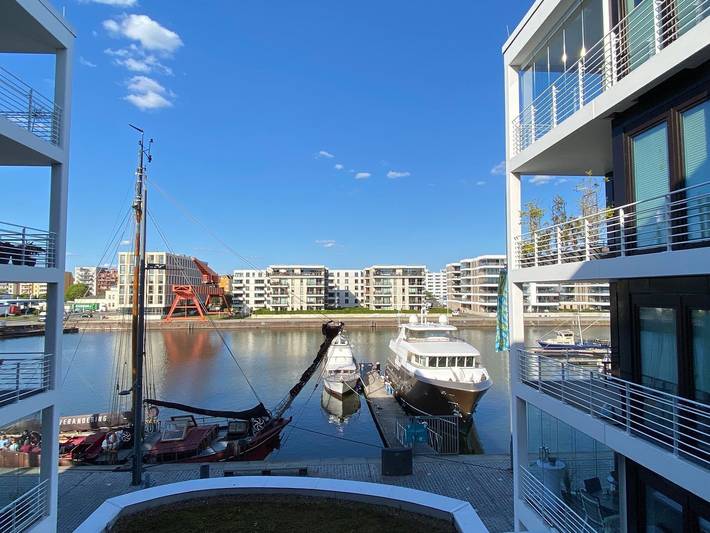 Ferienwohnung für 4 Personen, mit Balkon rund um die Havenwelten
