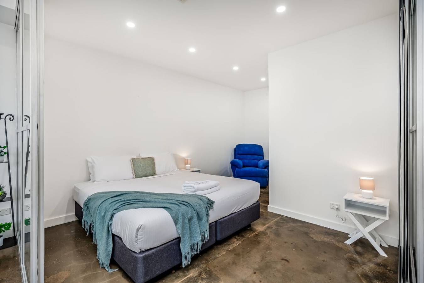 Ganze Wohnung, Swainson on Waymouth in Adelaide, South Australia