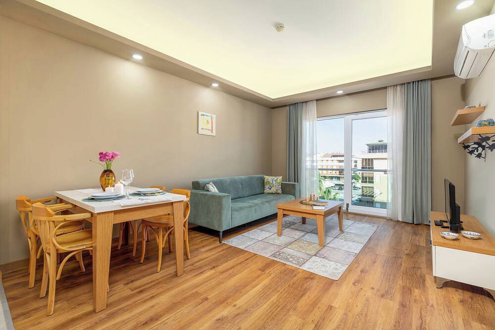 Ganze Wohnung, One Bedroom Apartment with Full Kitchen in Antalya, Provinz Antalya