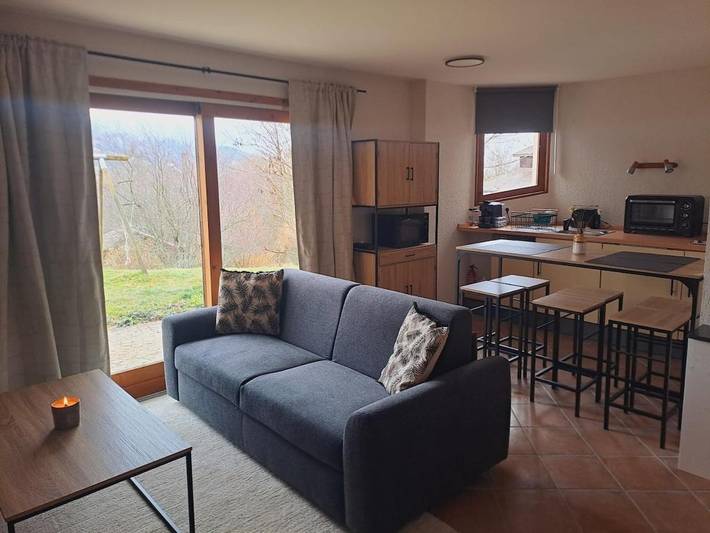 Apartamento de vacaciones para 4 personas, con terraza además de jardín y vistas - 1