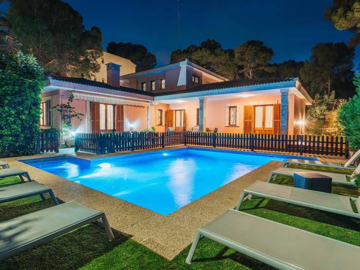 Ferienhaus für 10 Personen, mit Garten und Balkon - 1