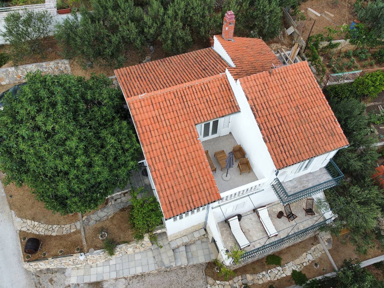 Huis met vier kamers met terras en uitzicht op zee Marusici, Omis K-25242 in Marusici, Omiš-Riviera