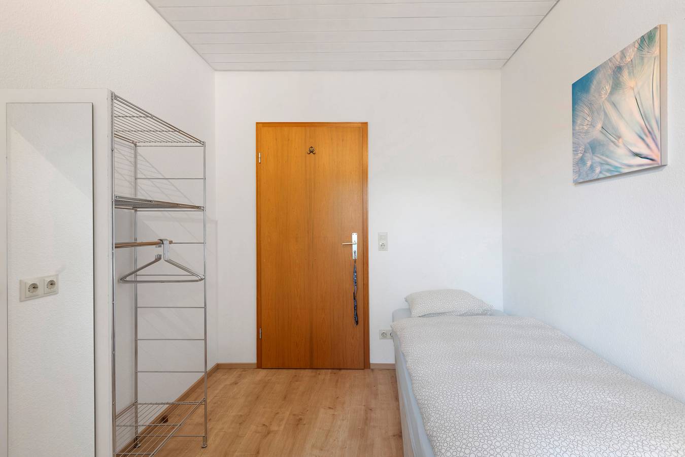 Zimmer 'Einzelzimmer - Nr 8 mit separatem Wc' mit gemeinsamer Terrasse und gemeinsamem Garten in Dachsberg, Südschwarzwald