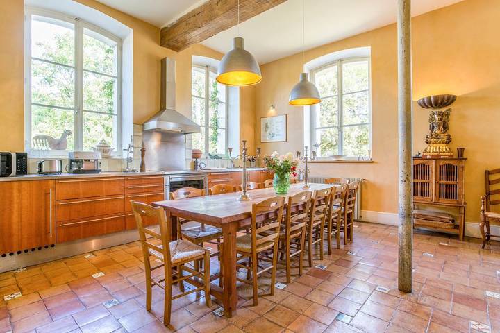 Gîte pour 12 personnes, avec jardin et terrasse à Brinon-sur-Sauldre - 4