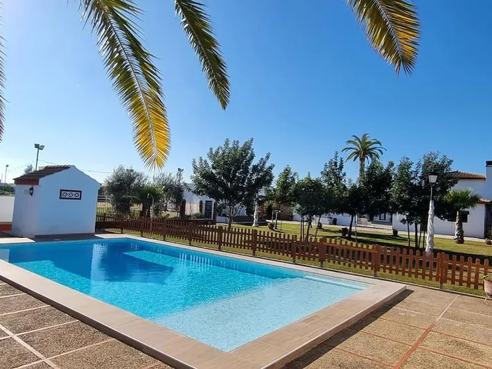 Ferienhaus für 10 Personen, mit Pool und Garten - 1