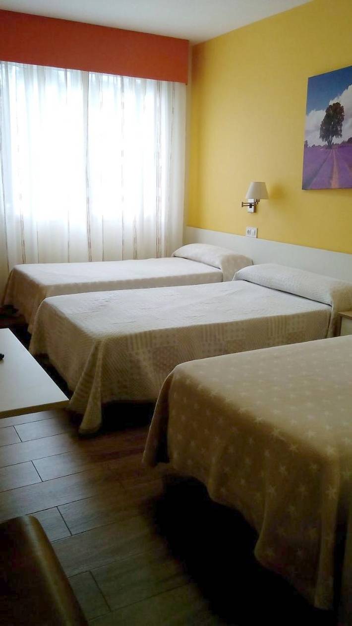Casa de huéspuedes para 3 personas, con Balcón además de Terraza y Vistas en Vigo