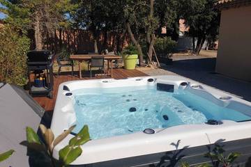 Gîte pour 3 personnes, avec jacuzzi à Aureille