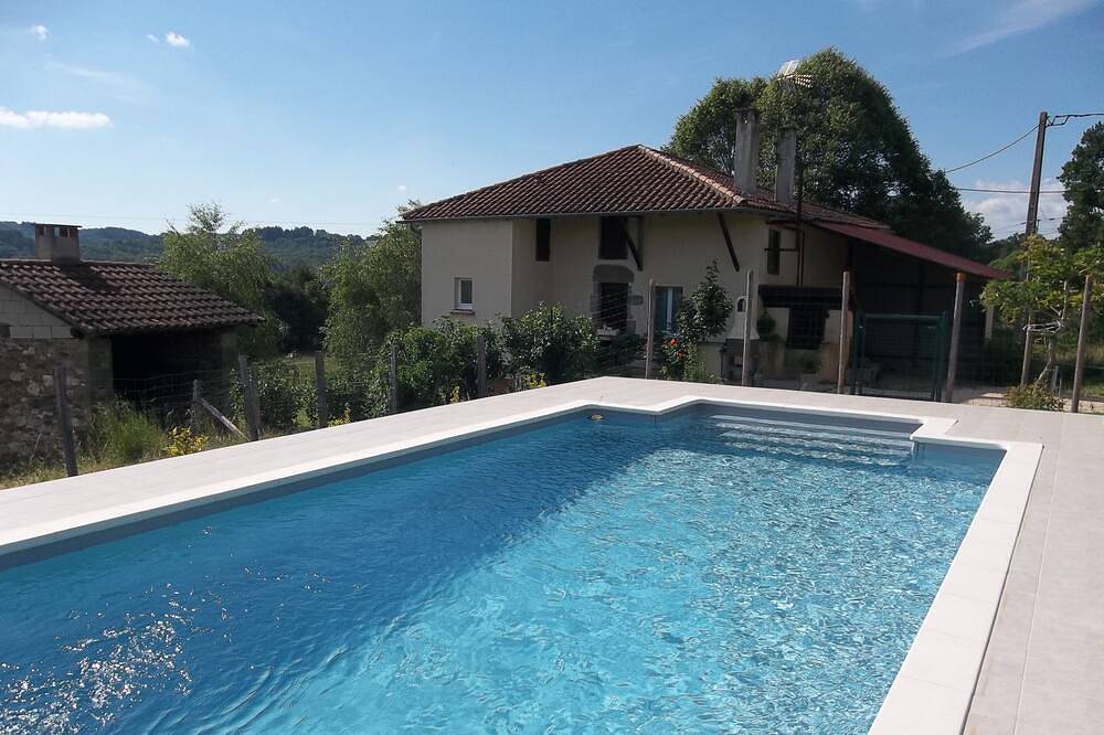 Casa de campo en el corazón de Ségala (lote) in Linac (comuna francesa), Lot