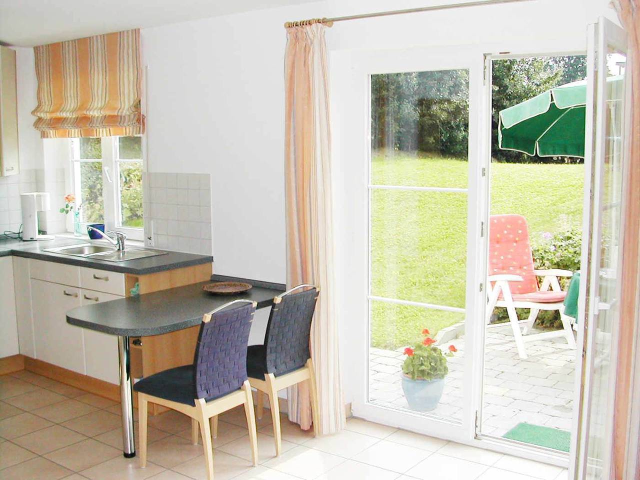 Ganze Ferienwohnung, Landhaus Straßer - Ferienwohnung 46qm, 1 Schlafzimmer, max. 3 Personen in Wasserburg (Bodensee), Bayerisch Schwaben