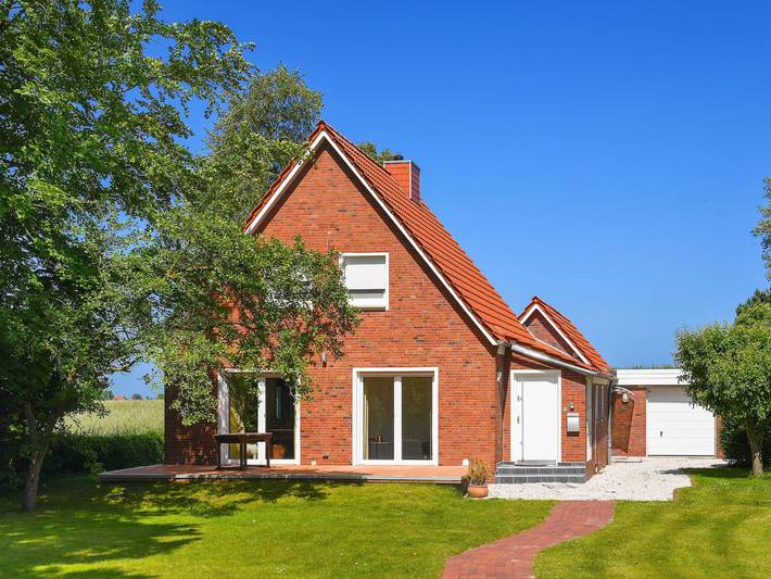 Ferienhaus für 6 Personen, mit Terrasse und Garten sowie Sauna in Esens