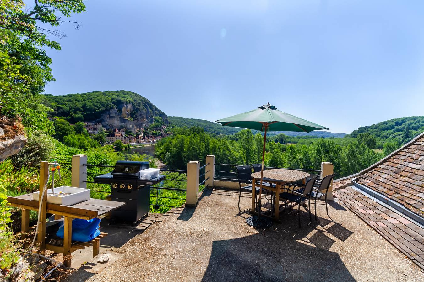 Ferienhaus 'Le Mirador Vue Sur La Dordogne' mit privater Terrasse und Balkon in Vézac, Périgord Noir